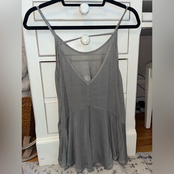 We The Free Grey Flowy Tanktop - Picture 2 of 2